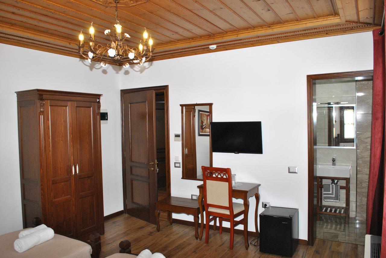 Hotel Kastro Gjirokaster Bagian luar foto
