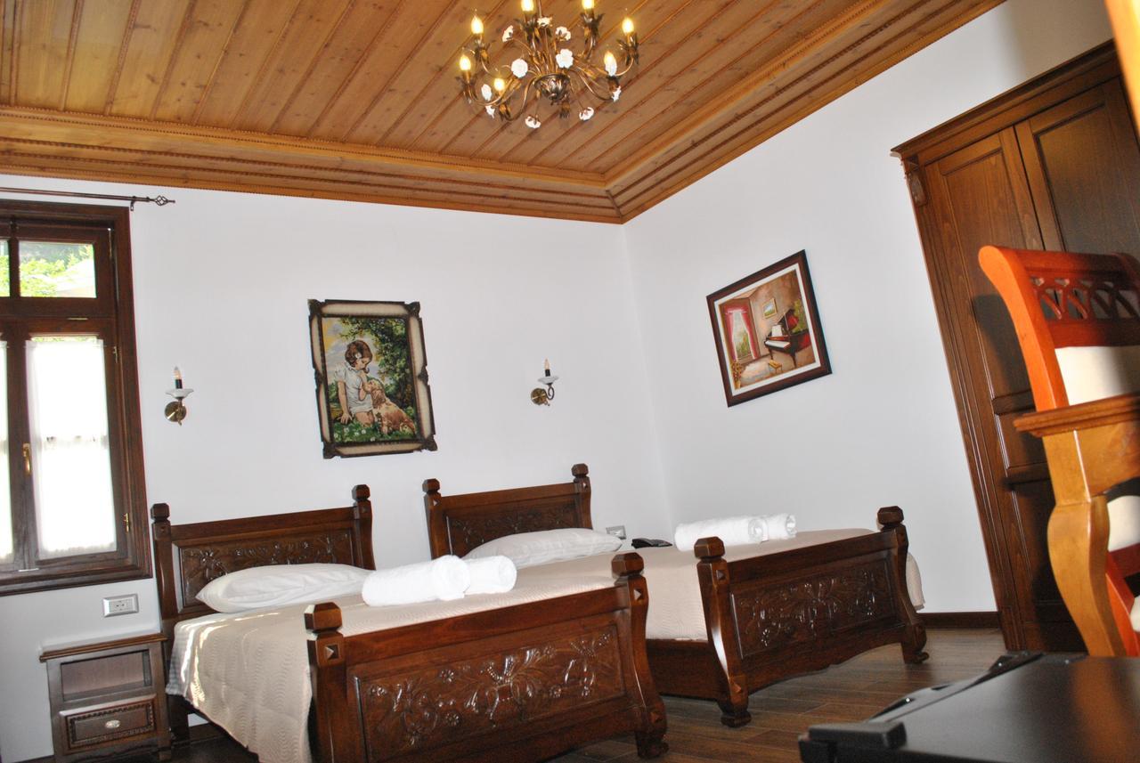 Hotel Kastro Gjirokaster Bagian luar foto