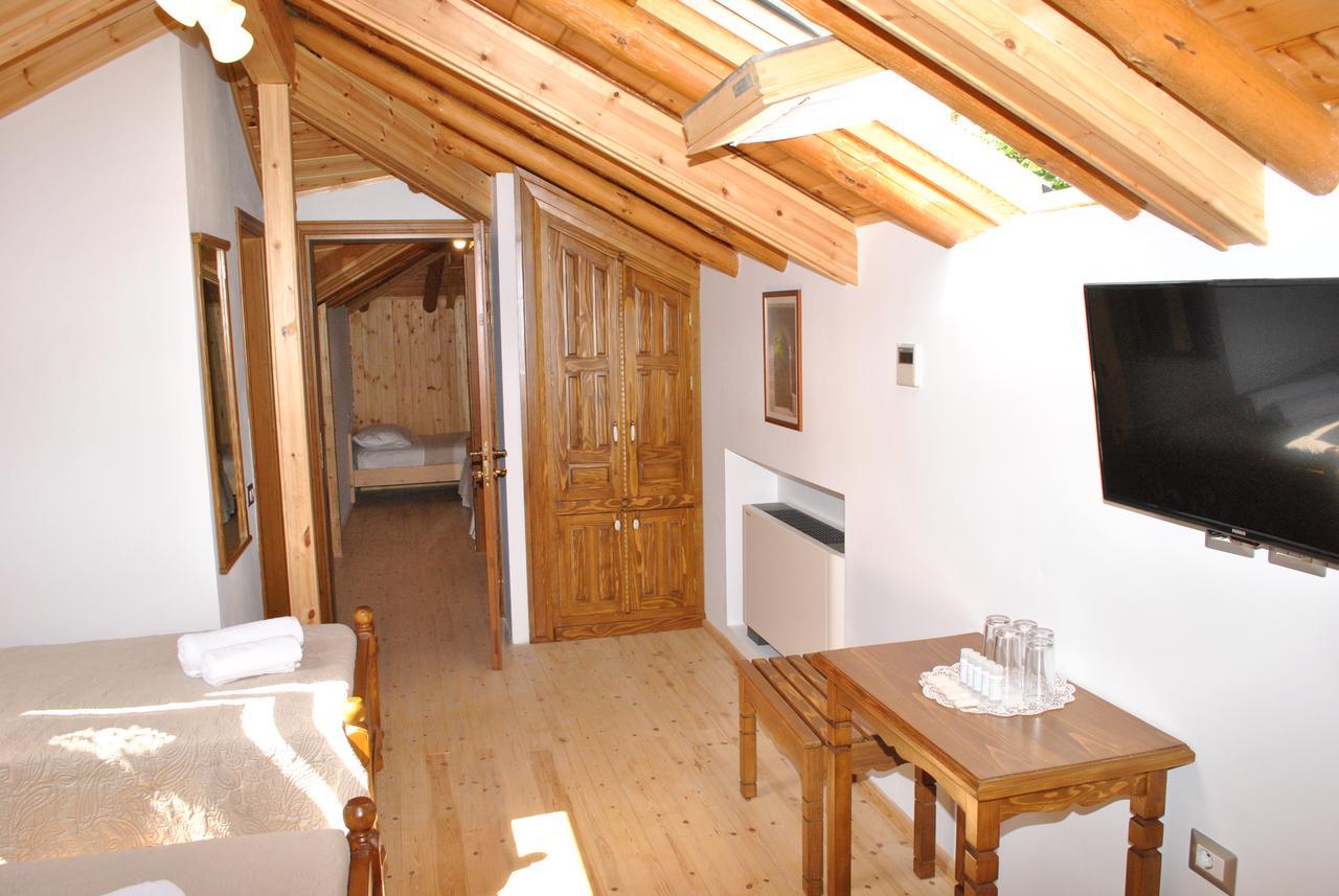 Hotel Kastro Gjirokaster Bagian luar foto