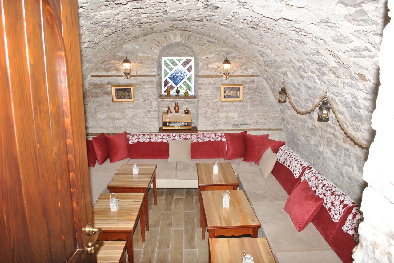 Hotel Kastro Gjirokaster Bagian luar foto