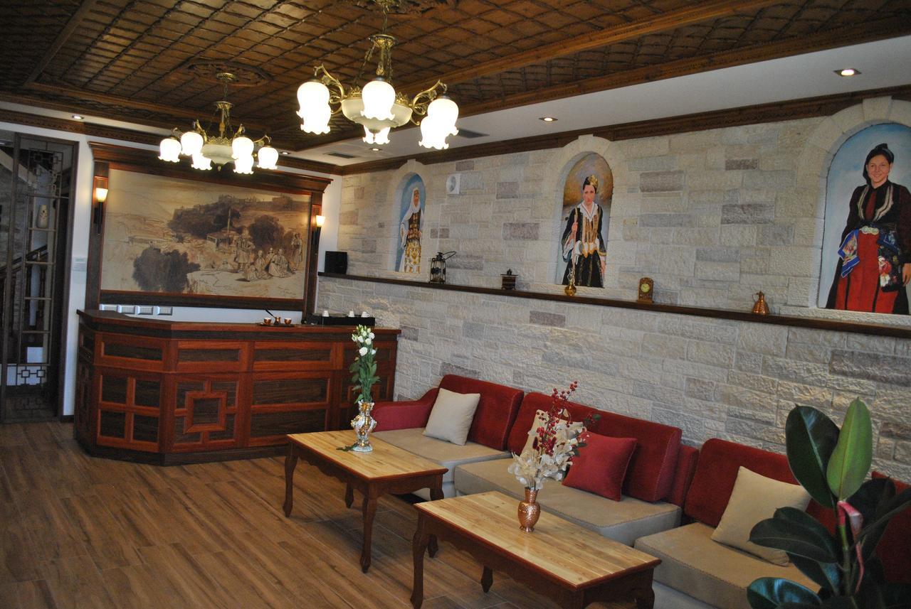 Hotel Kastro Gjirokaster Bagian luar foto