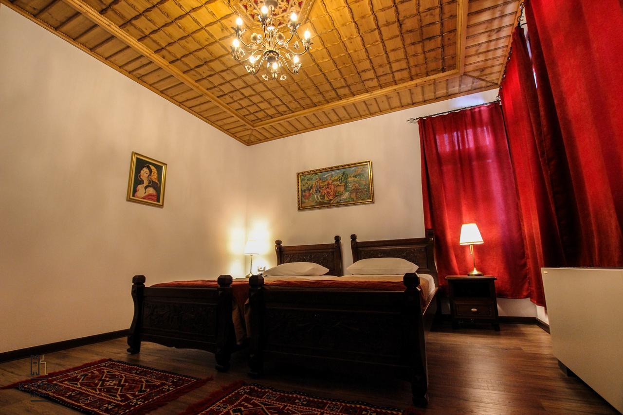 Hotel Kastro Gjirokaster Bagian luar foto